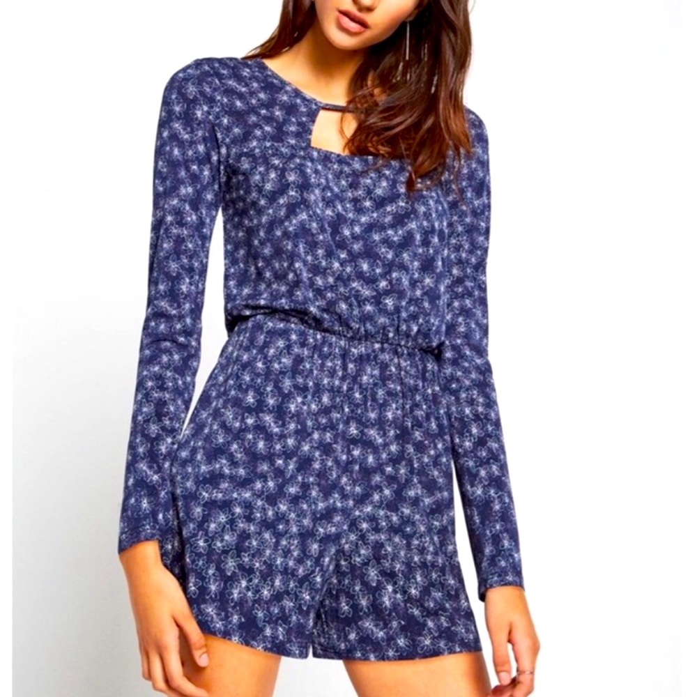 BCBGeneration Romper Floral